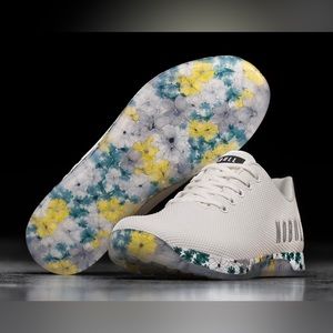 No Bull Spring Fling Trainer, Women’s 9.5, Men’s 8